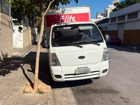 KIA BONGO 2.5 K-2500 4X2 CS TURBO DIESEL 2P MANUAL KIA BONGO 2.5 K-2500 4X2 CS TURBO DIESEL 2P MANUAL